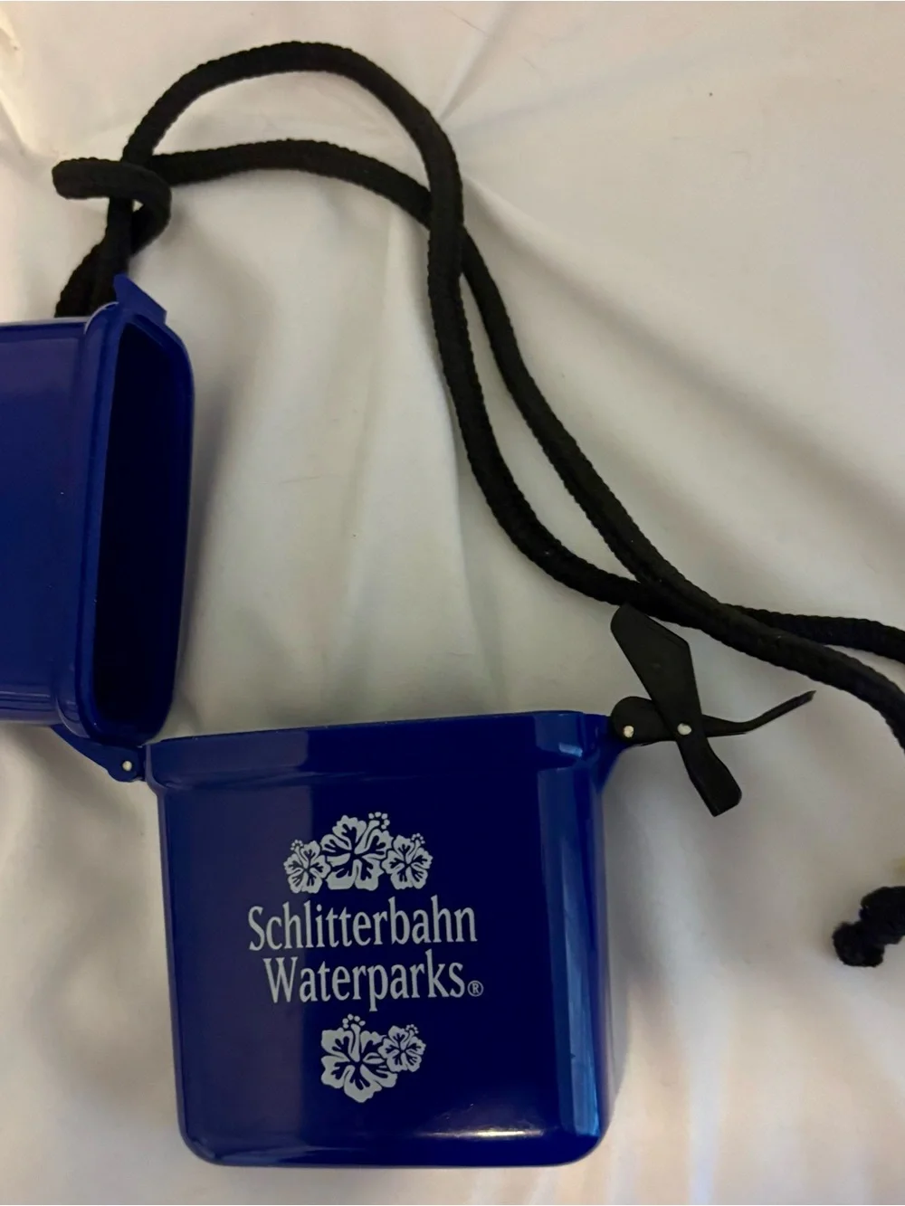 Schlitterbahn Waterparks Blue Waterproof Phone/ carrying Case with Neck Strap